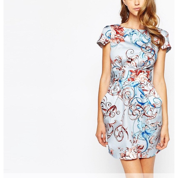 Closet Dresses & Skirts - NWT Closet Tie Back Dress